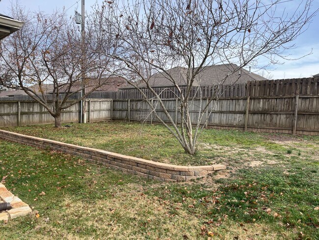 Building Photo - Sit Back, Relax. Your New home Awaits.