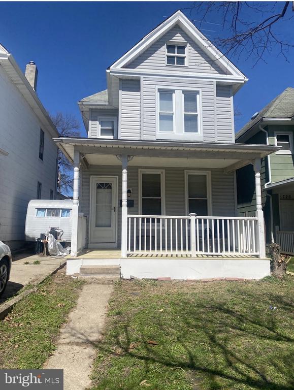 Building Photo - 724 E 35th St