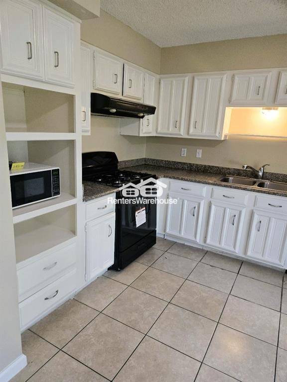 Building Photo - 3207 Glade Springs Dr