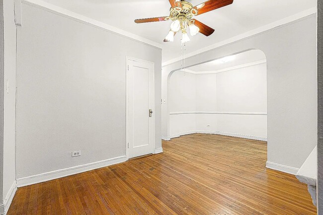 Building Photo - 110-35 72nd Rd