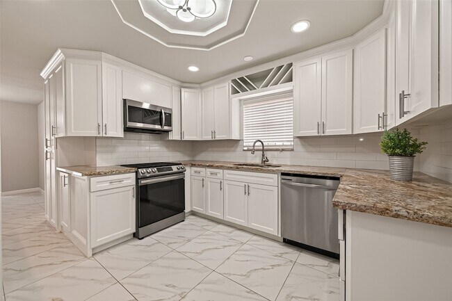 Building Photo - 5207 Bent Bough Ln