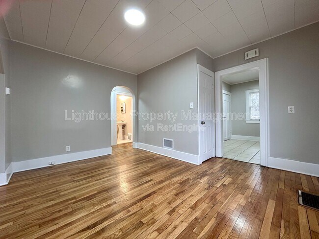 Building Photo - 2174 Continental St