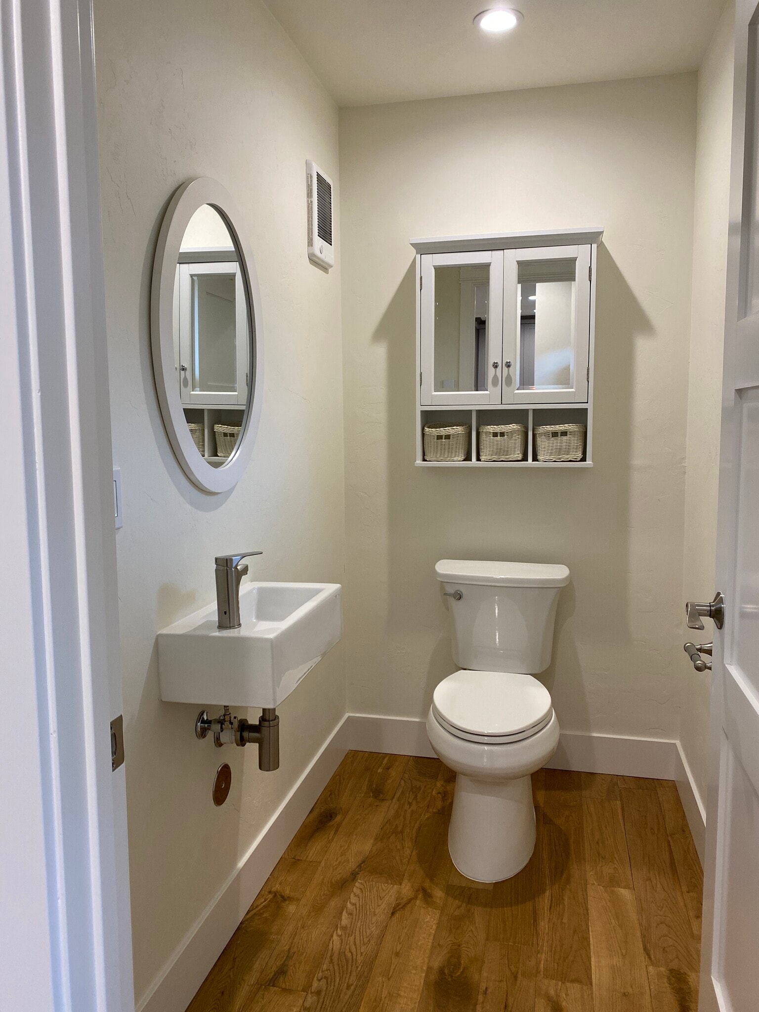 Building Photo - 710 E 22nd Ave