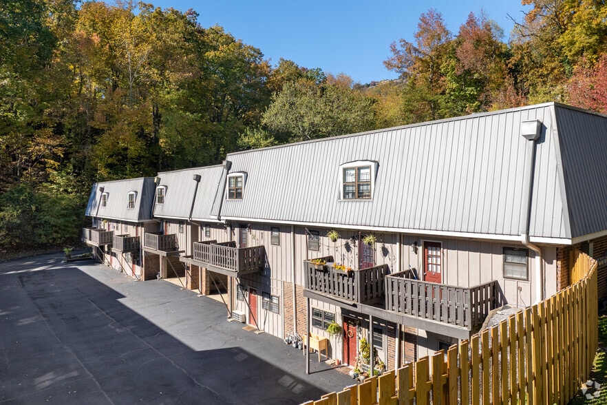 Alternate Exterior - Trails of Signal Mountain