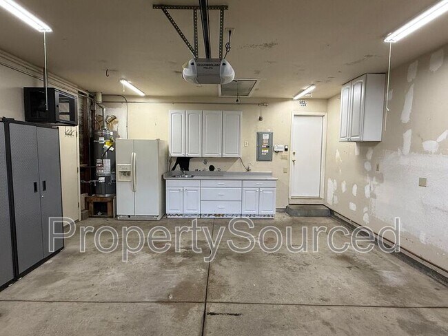 Building Photo - 1550 Naples Ct