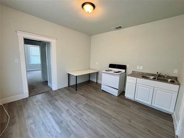 Building Photo - 1627 Alston Ave