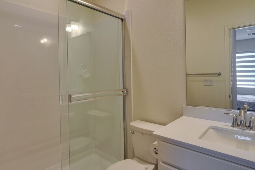 Building Photo - 3023 Neil Jerome Dr