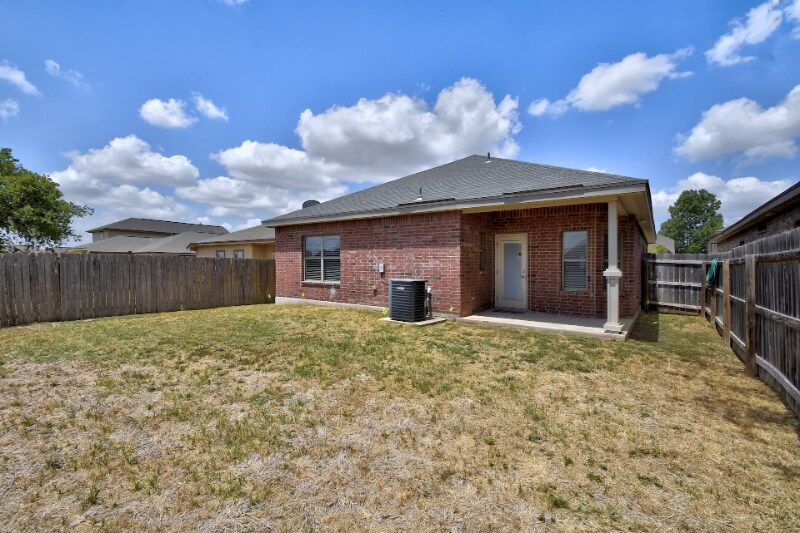 Building Photo - 3858 Bogie Way