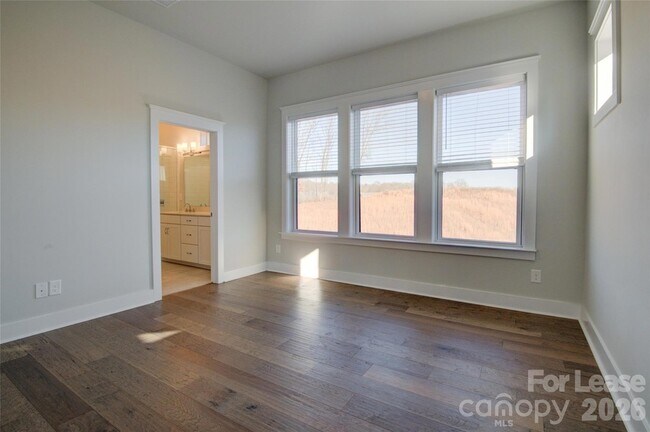 Building Photo - 5939 Ardrey Kell Rd