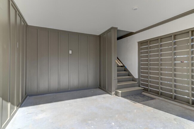 Building Photo - 315 Ashley Ave