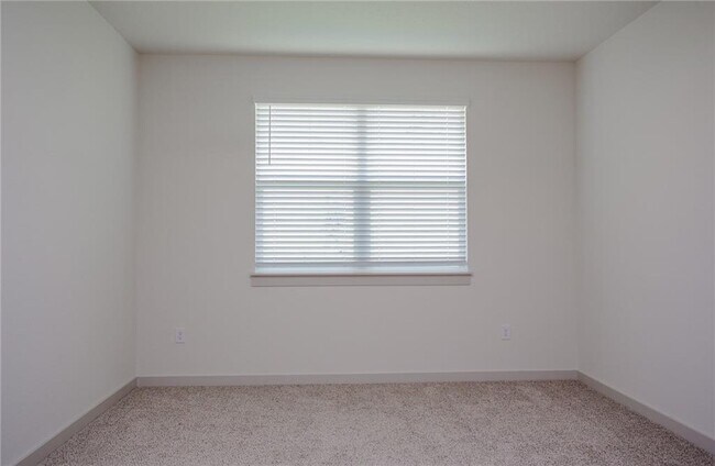 Building Photo - 10712 Deaton Ln