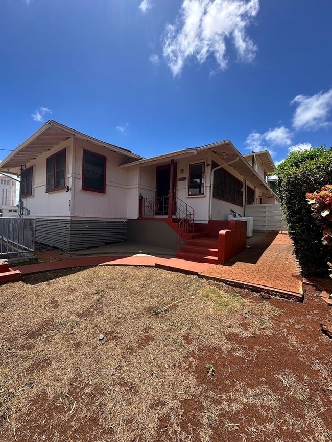 Building Photo - Koko Head Ave