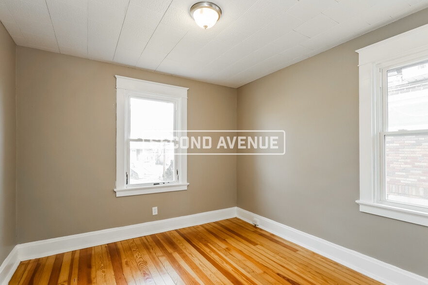 Building Photo - 4055 Palos St