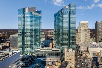 Building Photo - 1 Renaissance Square