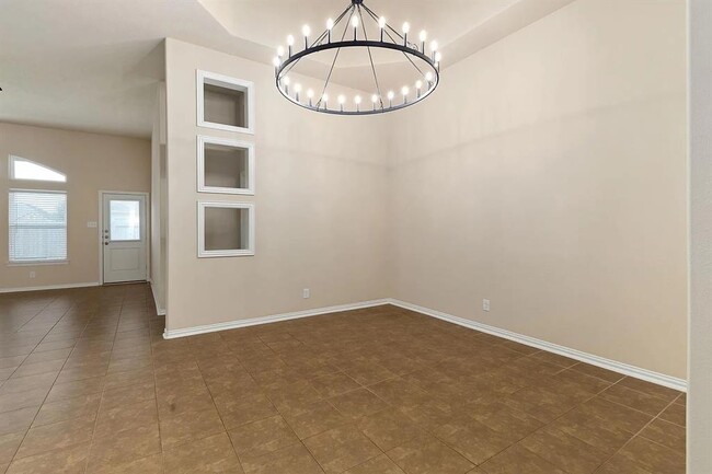 Building Photo - 16007 David Hill Ln