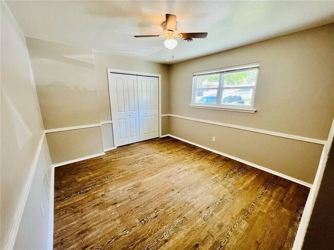 Building Photo - 14798 Dutchmans Dr