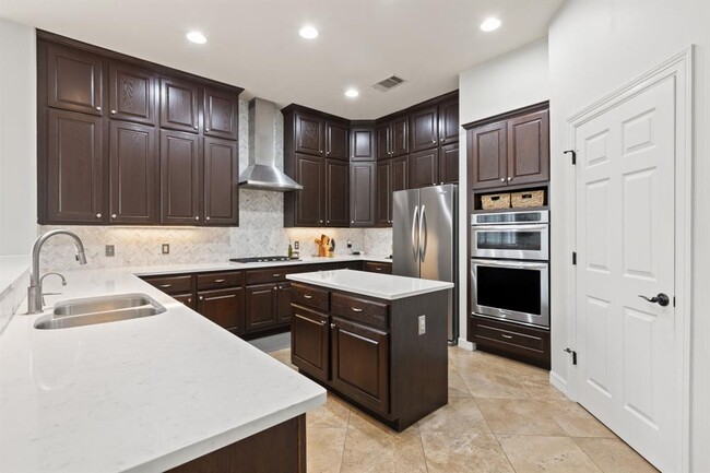 Building Photo - 3709 Portofino Ct