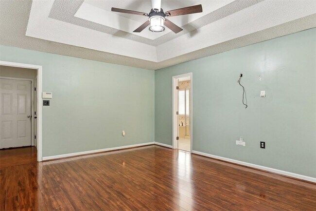 Building Photo - 14 Sandy Pond Ct