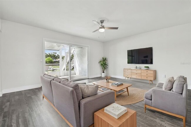 Building Photo - 4036 Cortez Dr