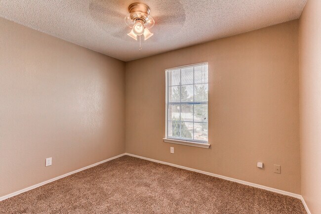 Building Photo - Charming Eastside Home with Refrigerated Air and Easy Access to Ft. Bliss and Loop 375