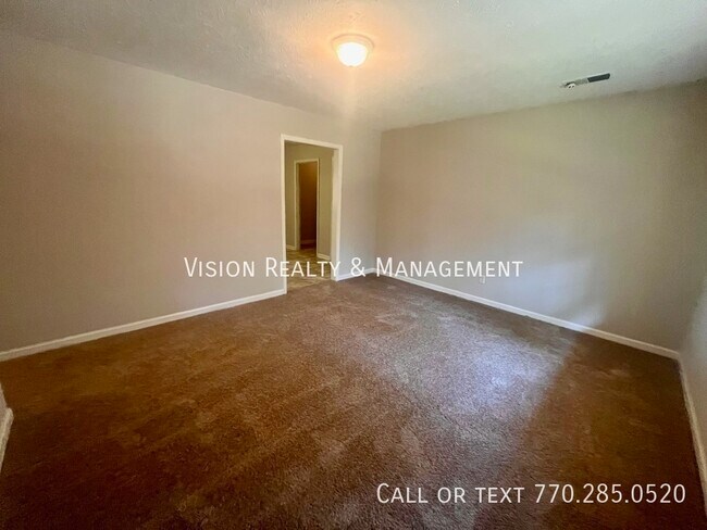 Building Photo - 27 Monroe Rd