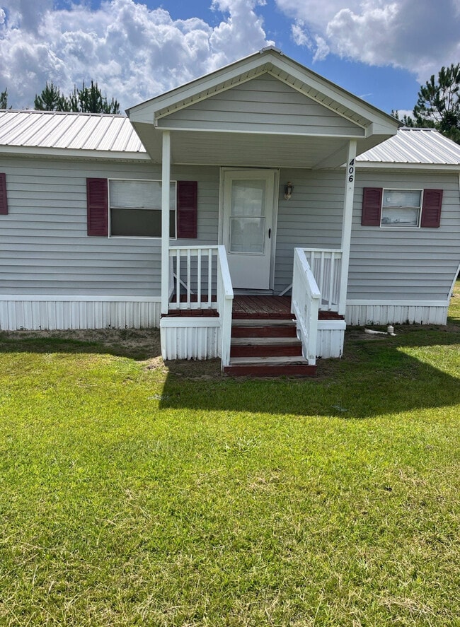 Primary Photo - 406 Spine Dr
