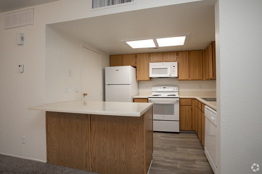 The Overlook At Pusch Ridge 8851 N Oracle Rd Oro Valley AZ 85704