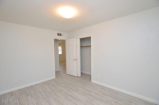 Building Photo - 6431 E Sandra Terrace