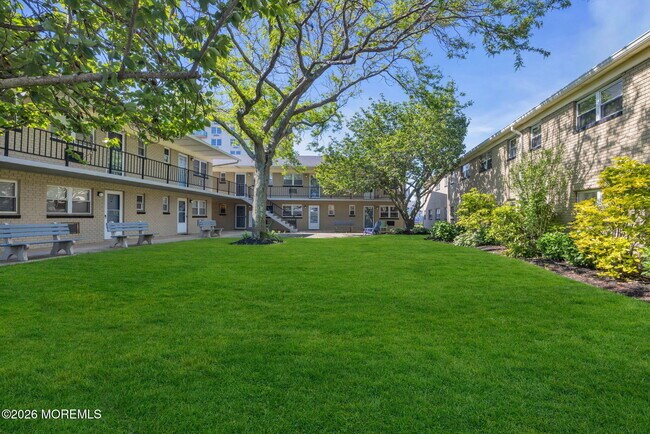 Building Photo - 455 Ocean Blvd