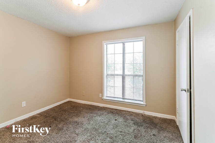 Building Photo - 4266 Crump Rd