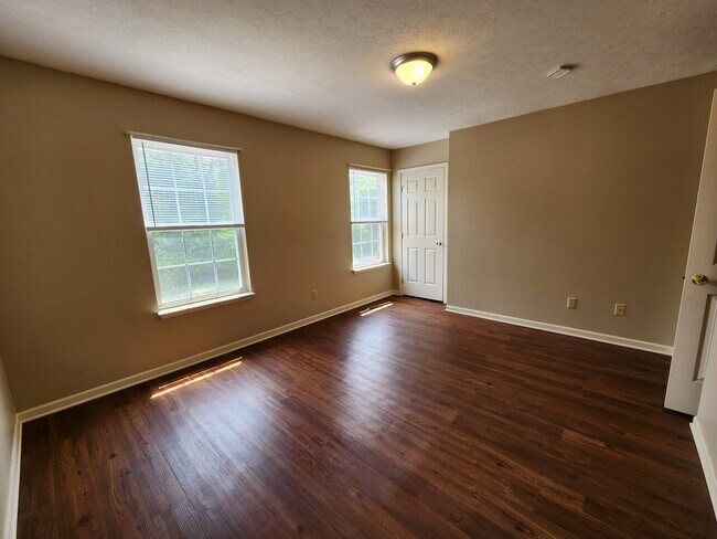 Building Photo - Applewood Townhomes - 28
