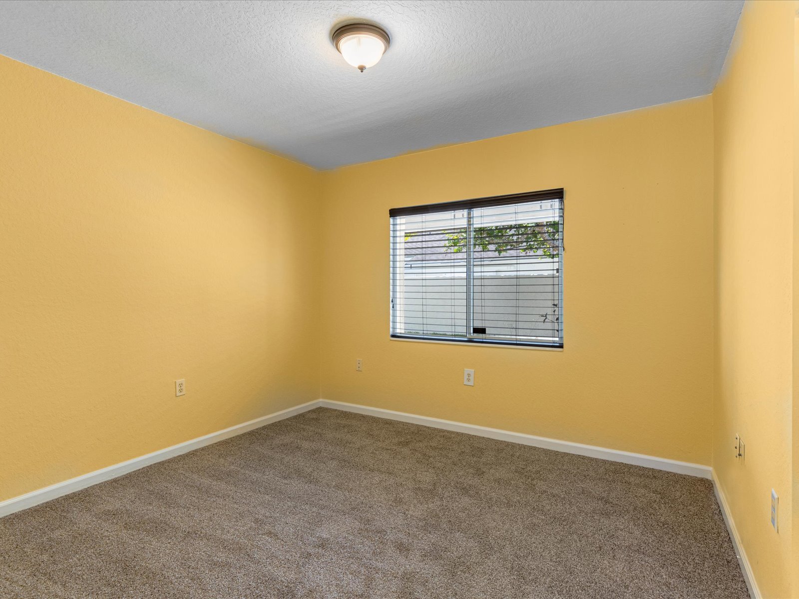 2nd bedroom - 145 18th Ave SE