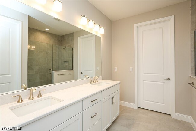 Building Photo - 2626 Seychelles Cir