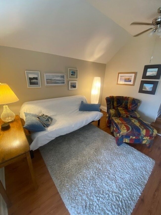 Building Photo - Nicely furnished garage apartment in gated...