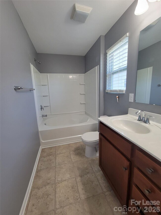 Building Photo - 1349 Haestad Ct