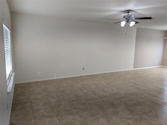 Building Photo - 3919 Hollow Cove Ln