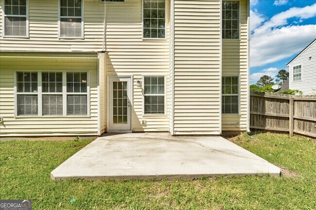 Building Photo - 1475 Trafalgar Way