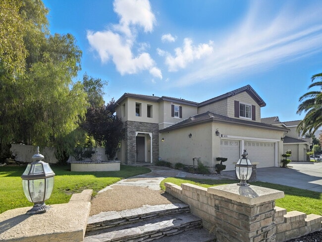 Building Photo - 26536 Brant Way