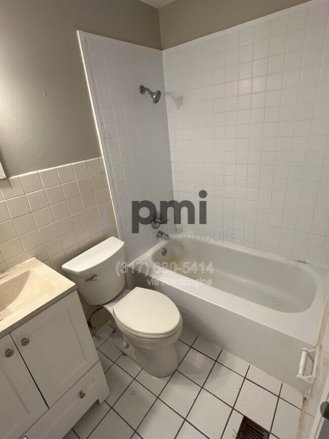 Building Photo - 3337 Beacon Ct