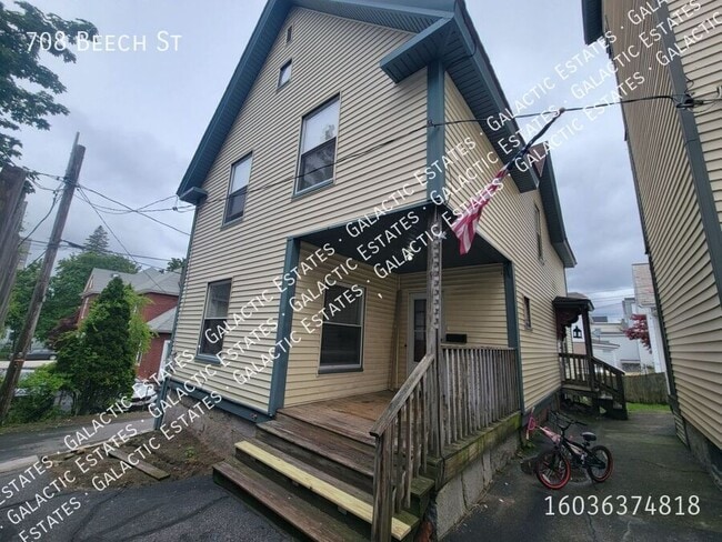 Building Photo - 708 Beech St