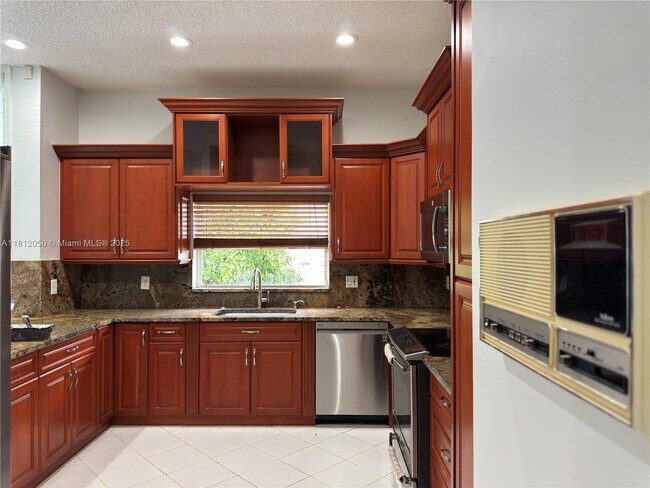Building Photo - 5136 NW 99th Way