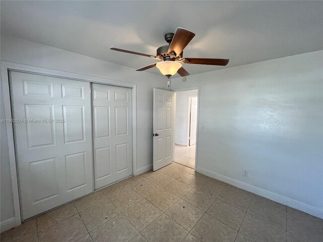 Building Photo - 2031 NW 30th Ave