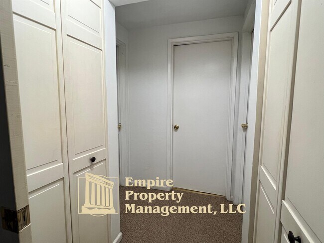 Building Photo - 87948 8th St