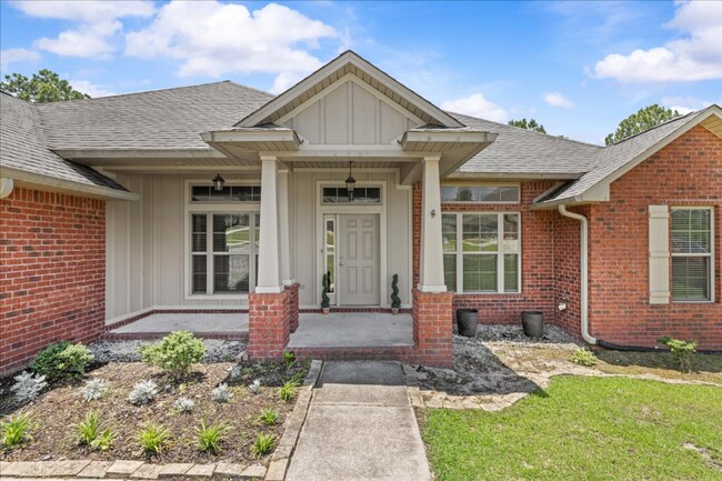 Primary Photo - 515 Vale Loop
