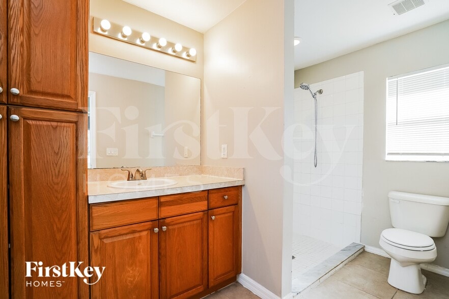 Building Photo - 3411 21st St SW