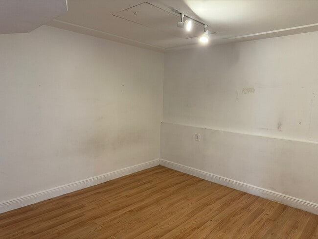 Building Photo - 11111 SW 10th St