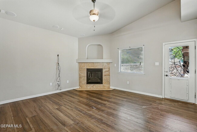 Building Photo - 14329 Owl Point Ave