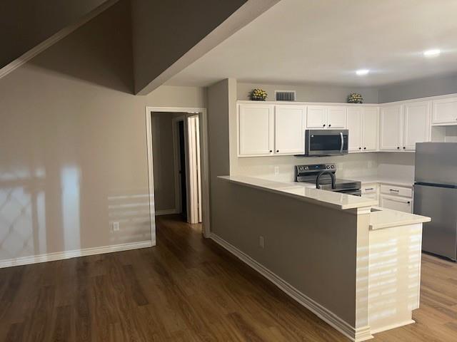 Building Photo - 922 Binbrook Dr