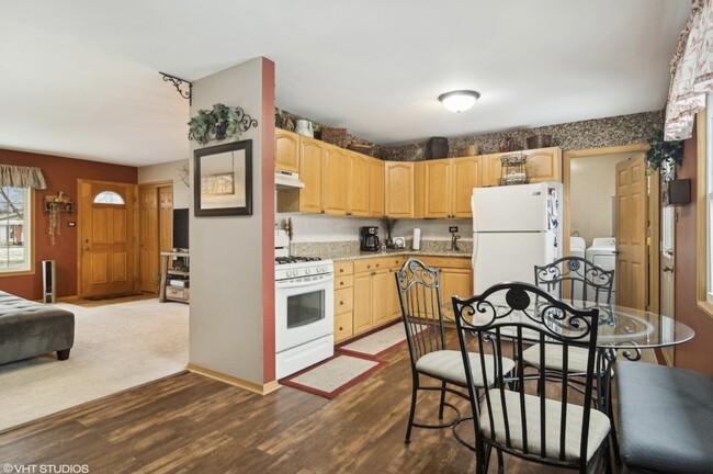 Building Photo - 460 Flagstaff Ln