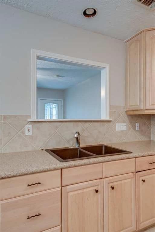 Building Photo - 2802 S 4th St